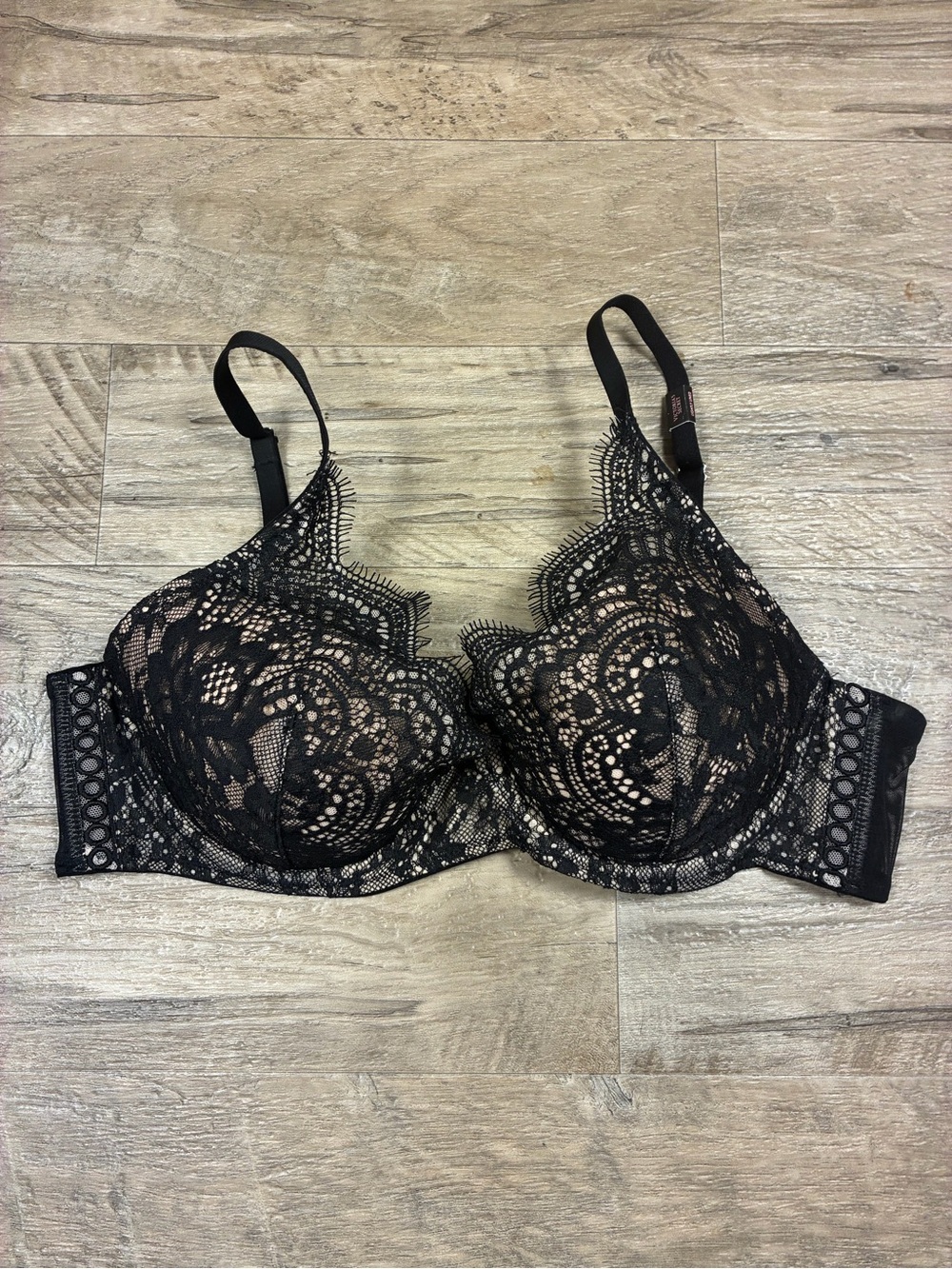 Victoria Secret Dream Angels Lace Lined Demi Bra